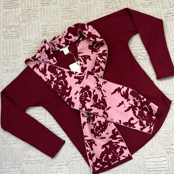 Cynthia Rowley sweater with removable scarf, new with tags, Size Small - Picture 5 of 16